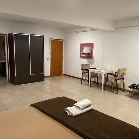 De Los Arroyos Apart Hotel San Nicolás de los Arroyos エクステリア 写真