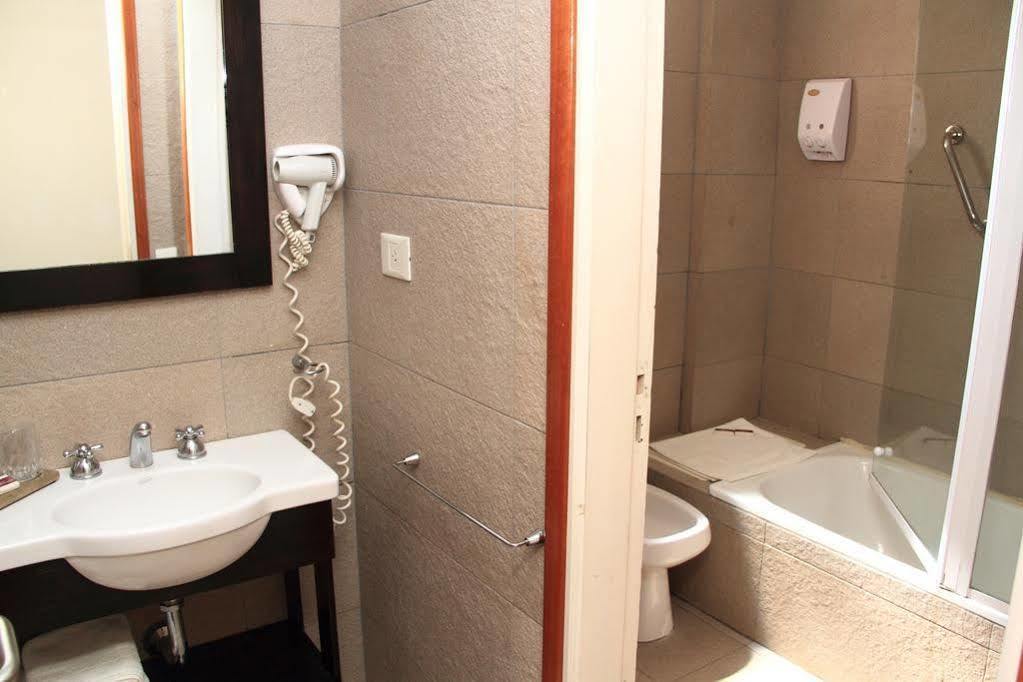De Los Arroyos Apart Hotel San Nicolás de los Arroyos エクステリア 写真